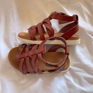 Brown Wonder Nation toddler girl sandals- size 8